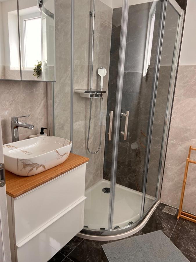 Appmishadze Lägenhet Crikvenica Exteriör bild